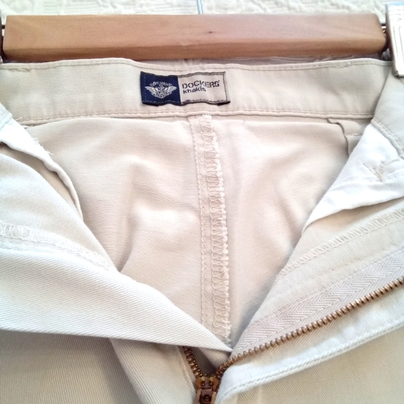 Vintage Dockers Mom Style Khakis - Picture 8 of 15